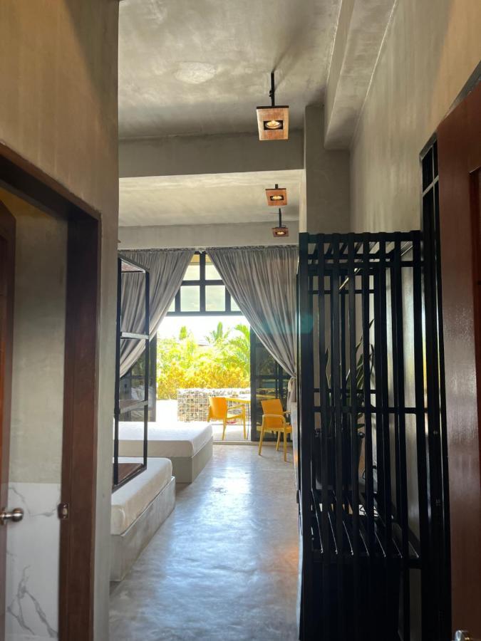 Vistapaloma Beach Resort Odiong Экстерьер фото